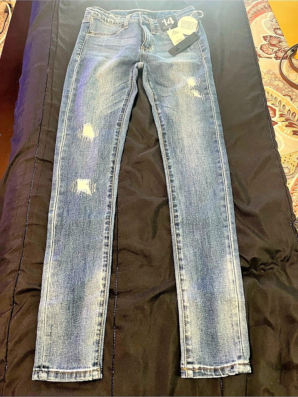 Ultra slim Joe’s The Skinny Ankle Distressed Jeans in Blue Size 14 NWT